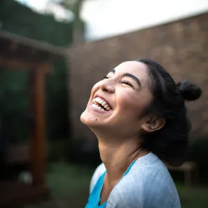 happy-woman-laughing