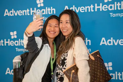Attendees taking a selfie at the 2023 Digestive Health Symposium.