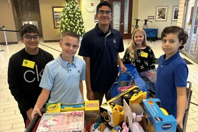 Benito Middle School Students Donate Toys to AdventHealth Tampa