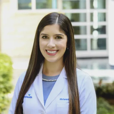 Headshot of Alexandra Hernandez, B.S., PharmD
