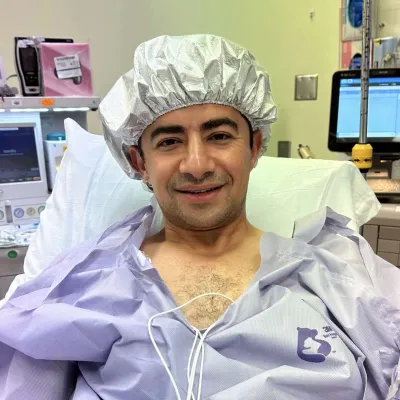 Dr. Ali Alsamarah in the hospital making blood marrow donation.