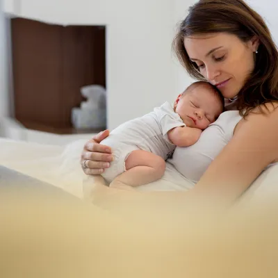 lp-hero-newborn-2000x1333.jpg