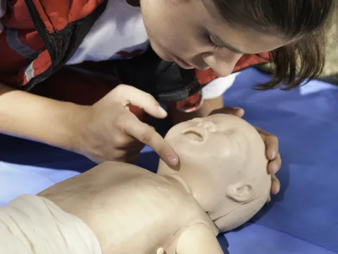 Pediatric CPR training 