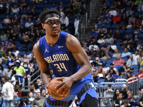 Wendell Carter, Jr. at a game