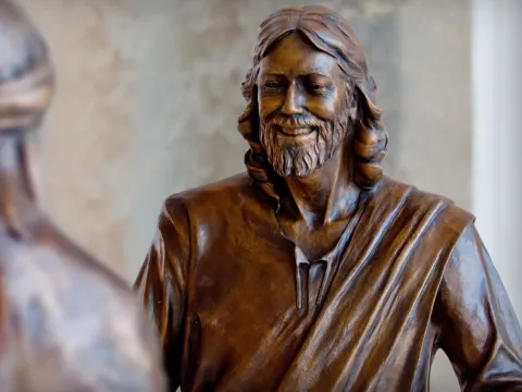 Bronze statue of Jesus Christ