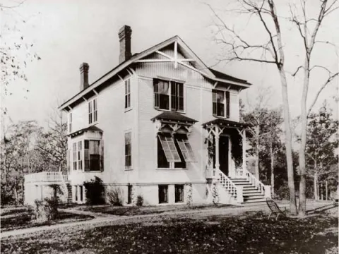Hinsdale Sanitarium historical photo
