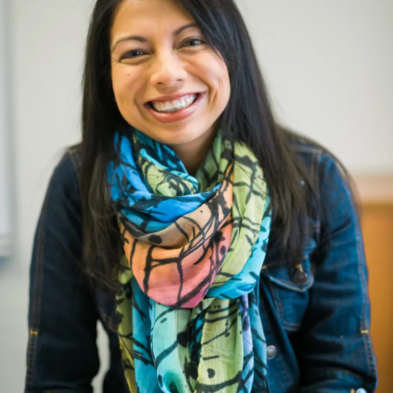 Dr. Rebeca Chow headshot
