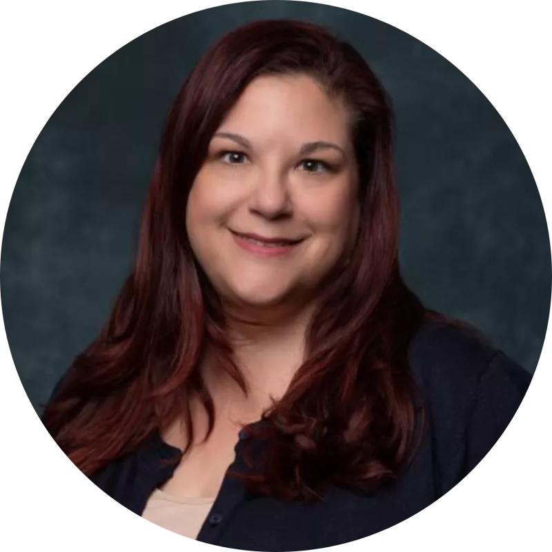 Jennifer Russ headshot