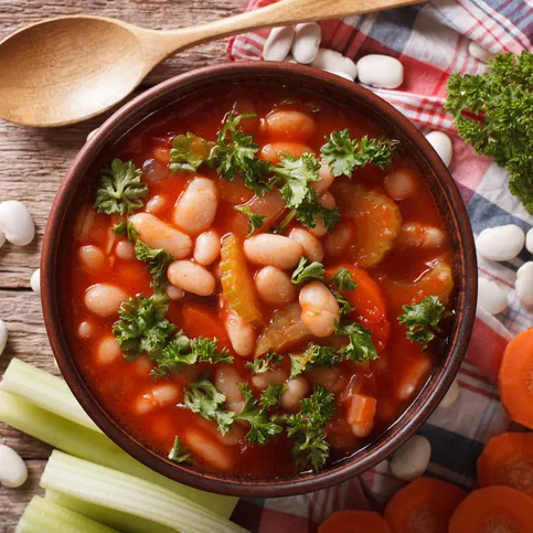 Tuscan Quinoa Minestrone Soup