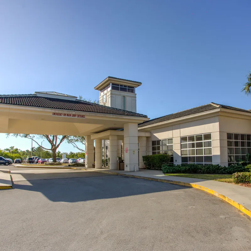 Front-view of the AdventHealth Lake Placid ER.