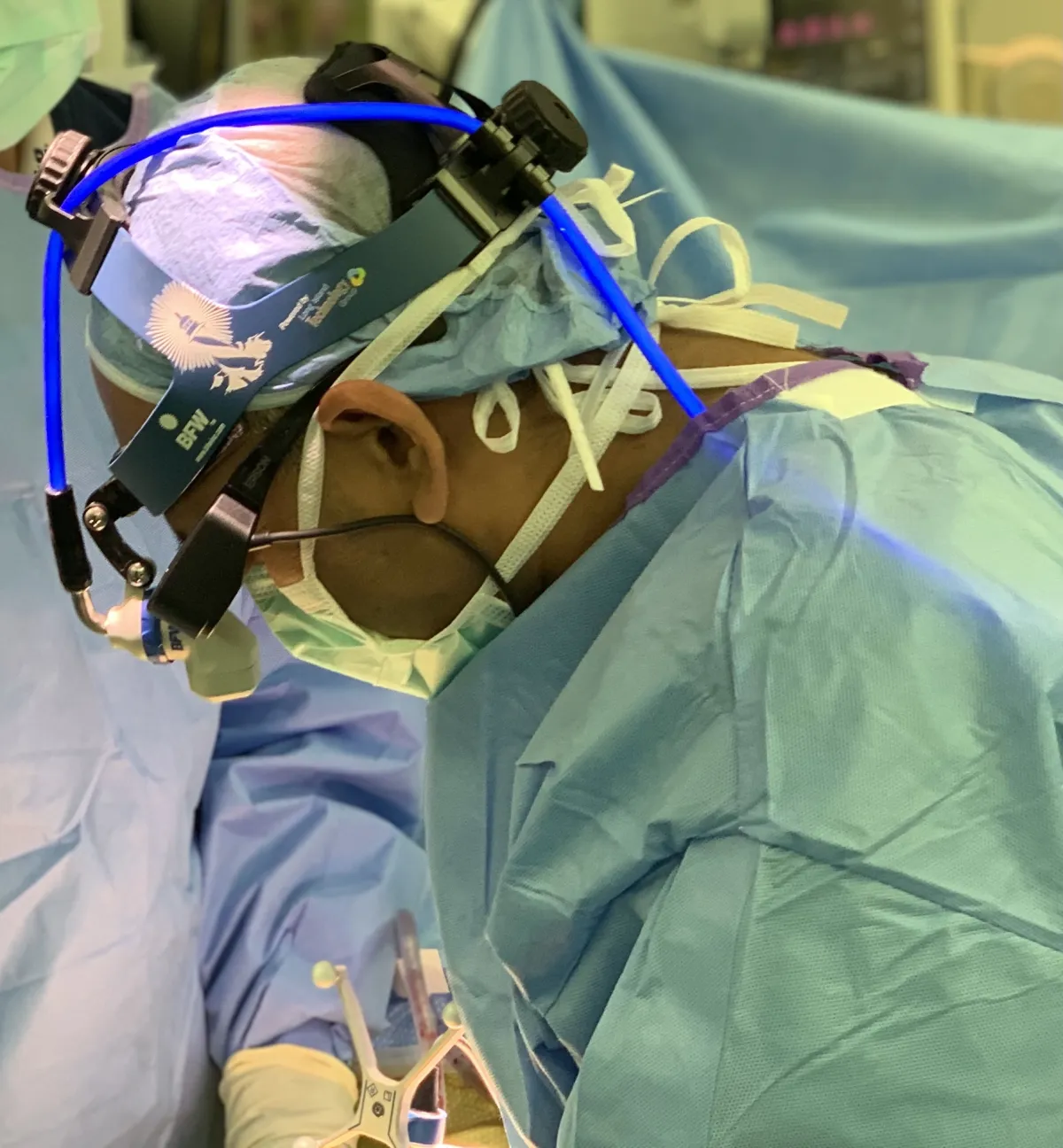 Dr. Patel’s iSight technology overlays critical data onto the glasses and is lighter and more comfortable for surgeons.