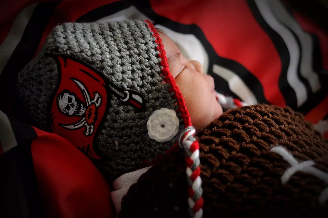 Bucs Baby_Uniform player