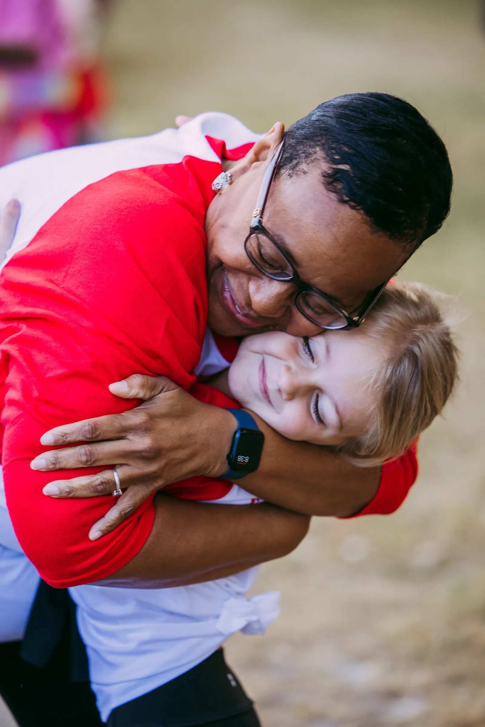 Mrs. Carlene Honor hugs Kennedy Vogt at the Greater Orlando Heart Walk.