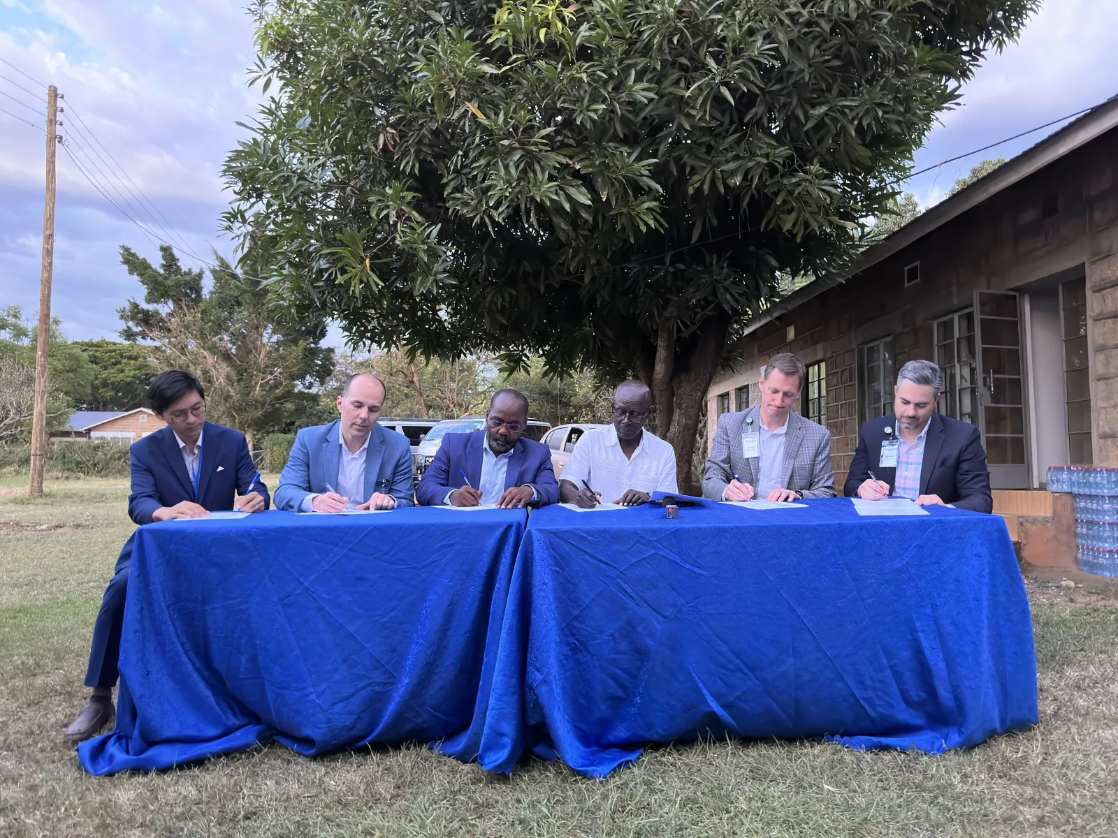 Kenya footprint signing