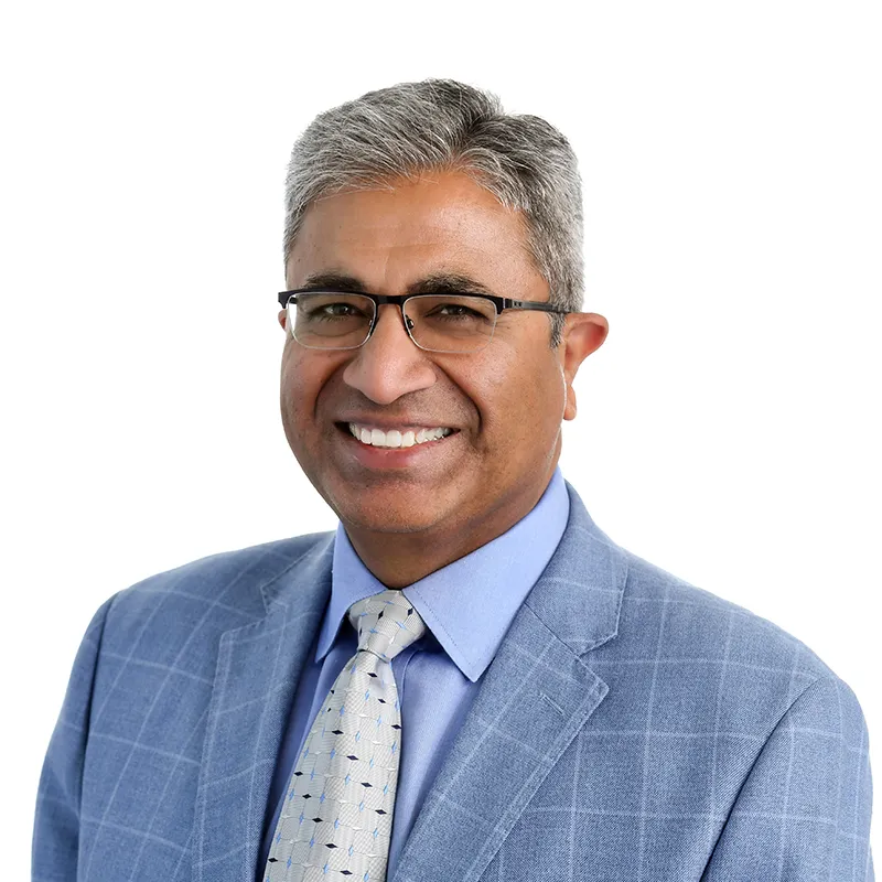 Dr. Wadhawan headshot