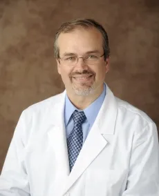 Eduardo Oliveira, MD